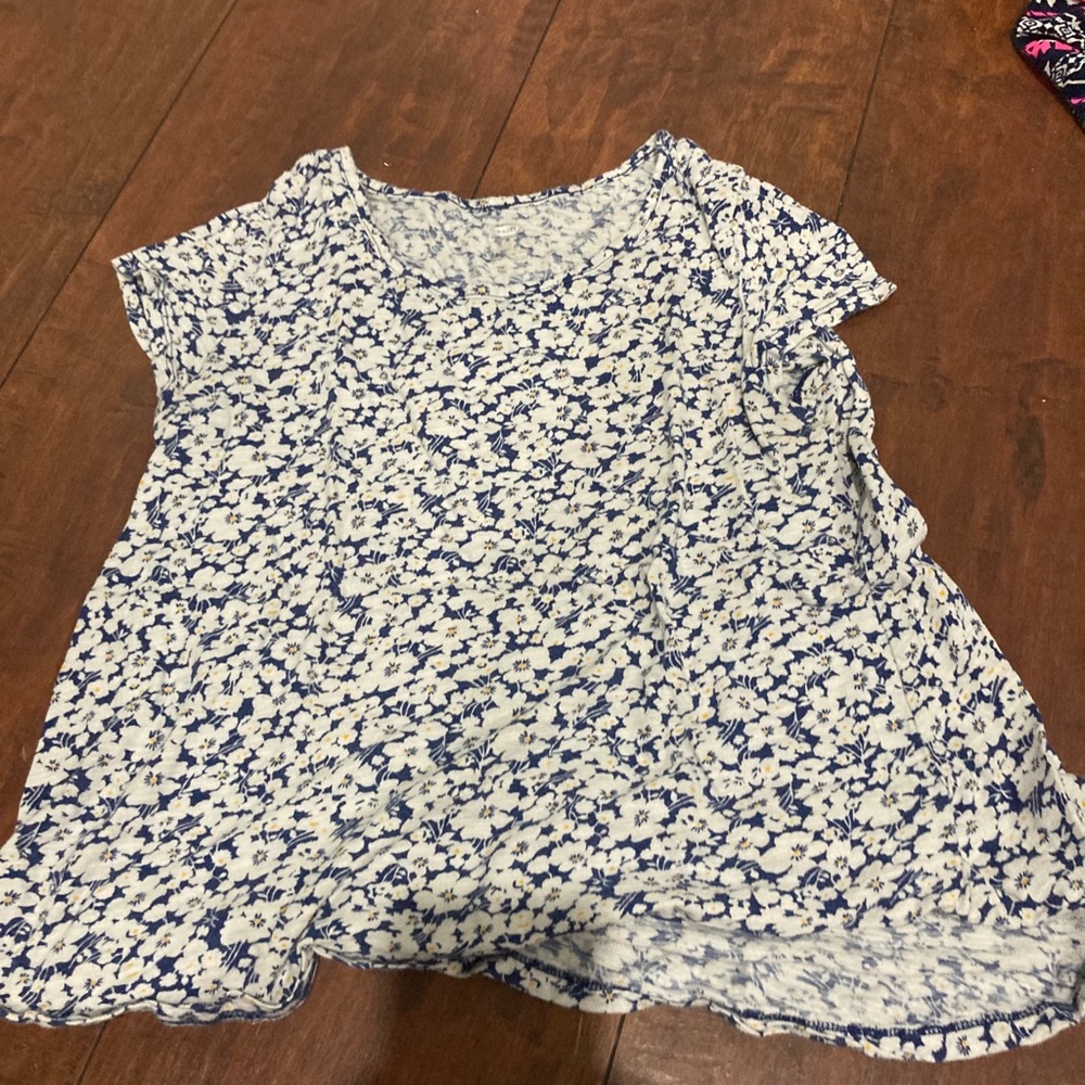 Old navy blue flower shirt